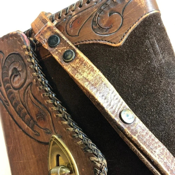 Vintage Leather Purse - Picture 8 of 16